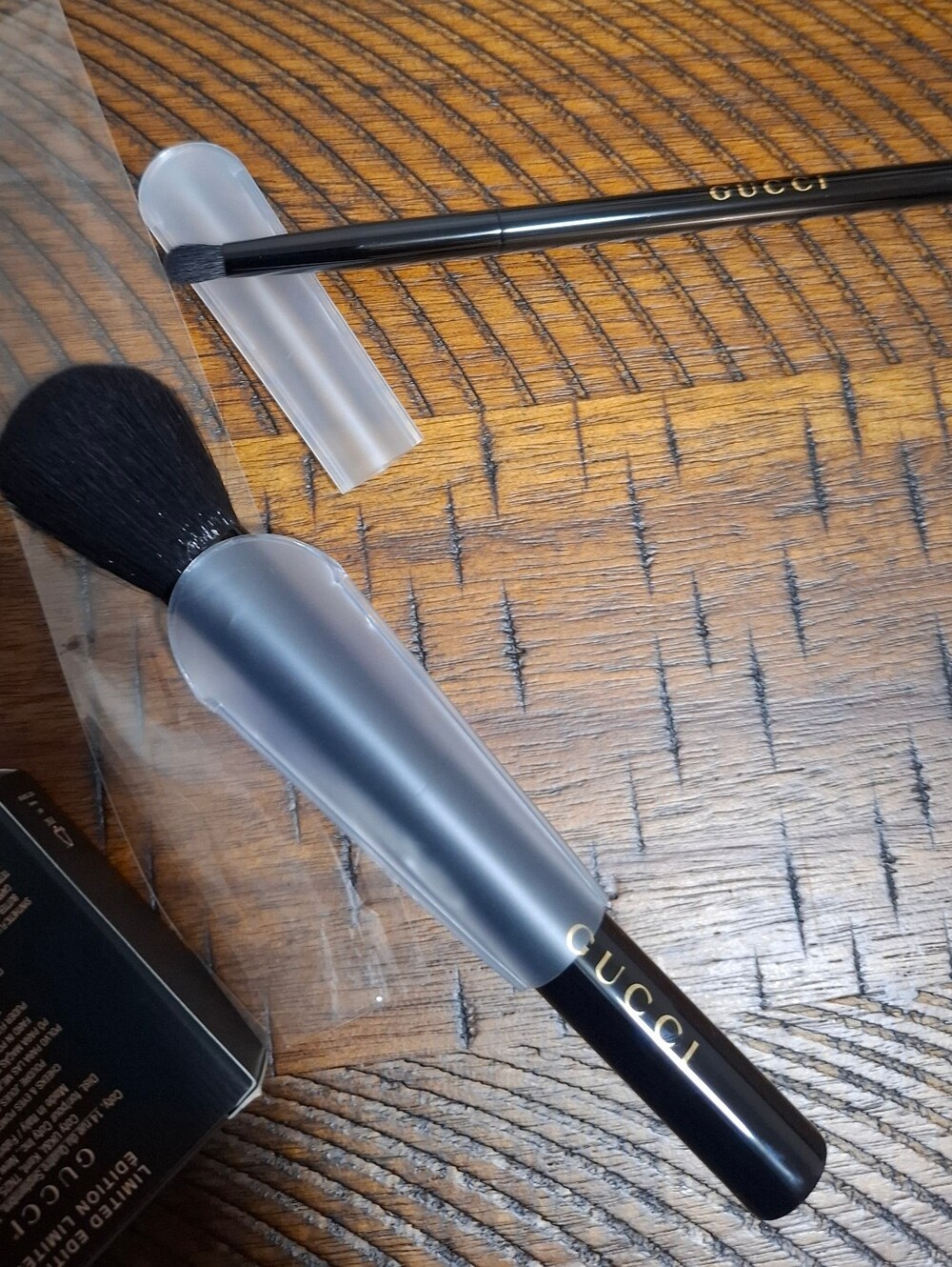 Gucci Cheeks, Eye Powder, Blush Brush, Pencil Brush - Picture 4 of 5